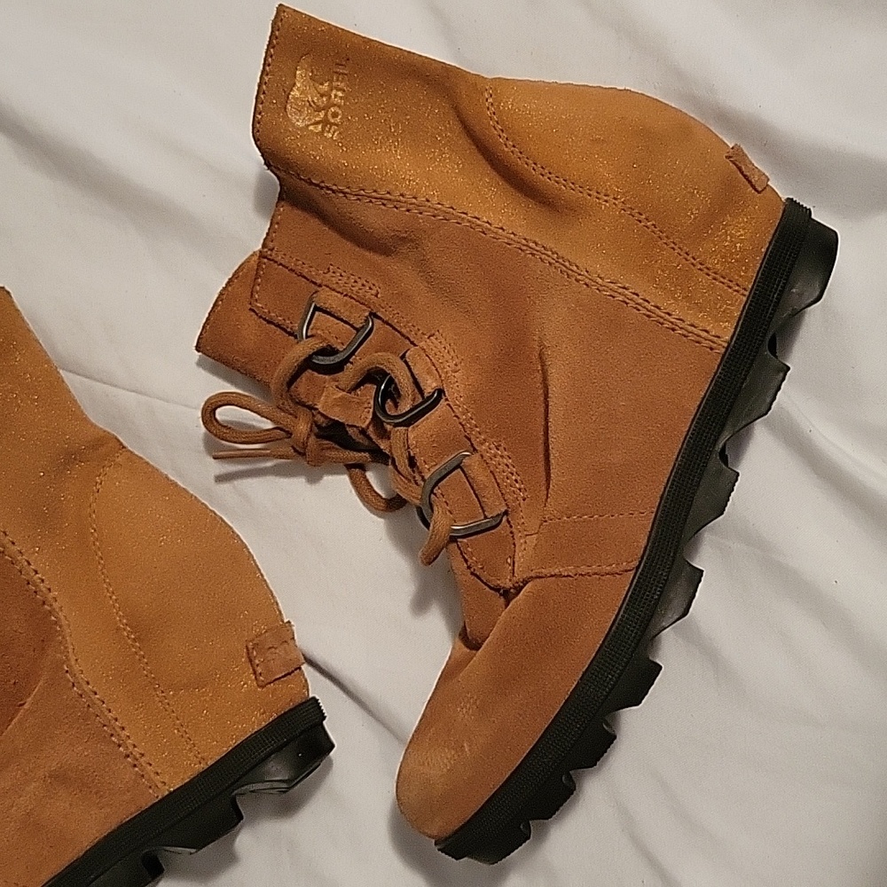 Moose-hide Brown Sorel Joan of Arc Lexi Wedge Boots 5